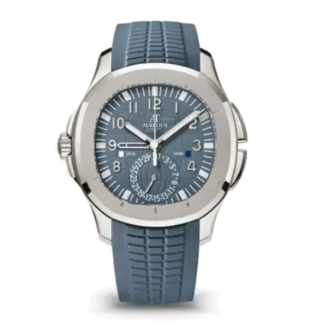 Sport Travel 40 – Cadran Gaufré Bleu | Boîtier Ton Or Blanc & Bracelet Caoutchouc Bleu