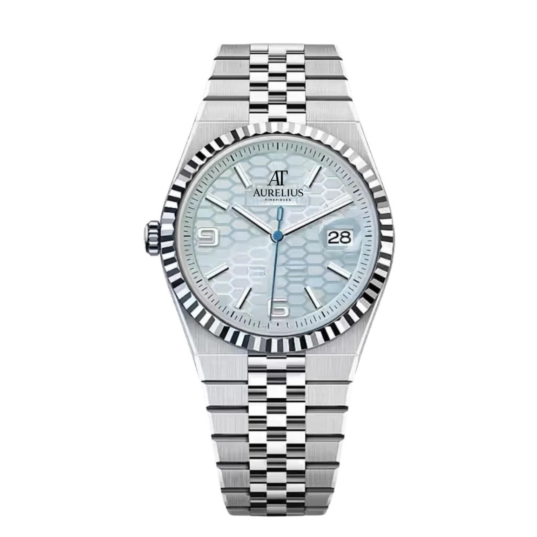 Classique 40 – Cadran Bleu Glacé | Bracelet Ton Platine & Lunette Cannelée